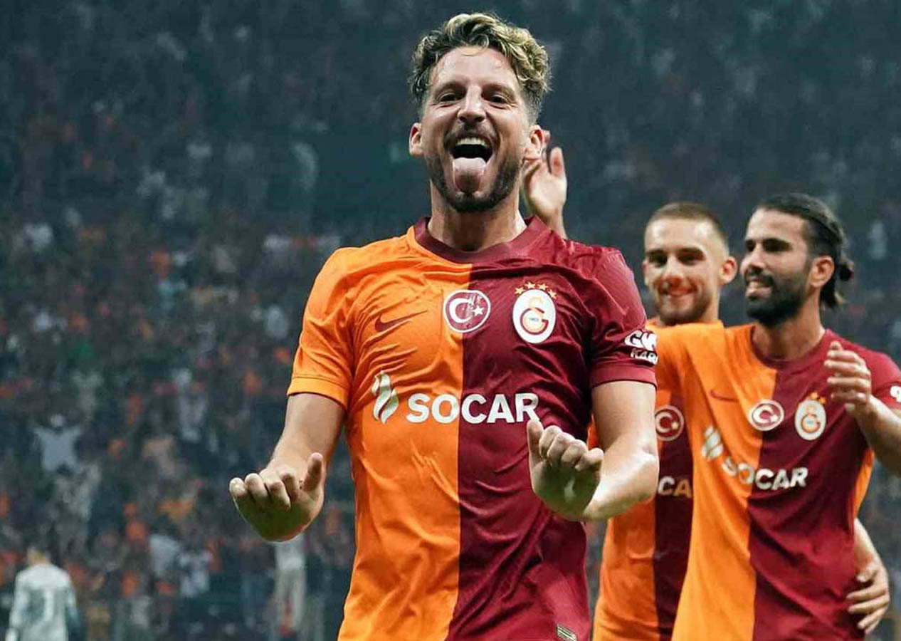 Galatasaray'da Okan Buruk'tan Dries Mertens'e beklenmedik teklif! Görüşme gerçekleşti