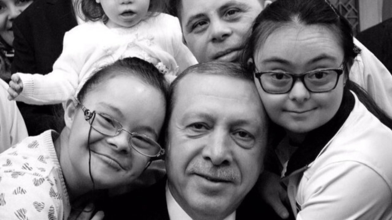 Cumhurbaşkanı Erdoğan paylaştı: 21 Mart Dünya Down Sendromu Farkındalık Günü'nde anlamlı mesaj!