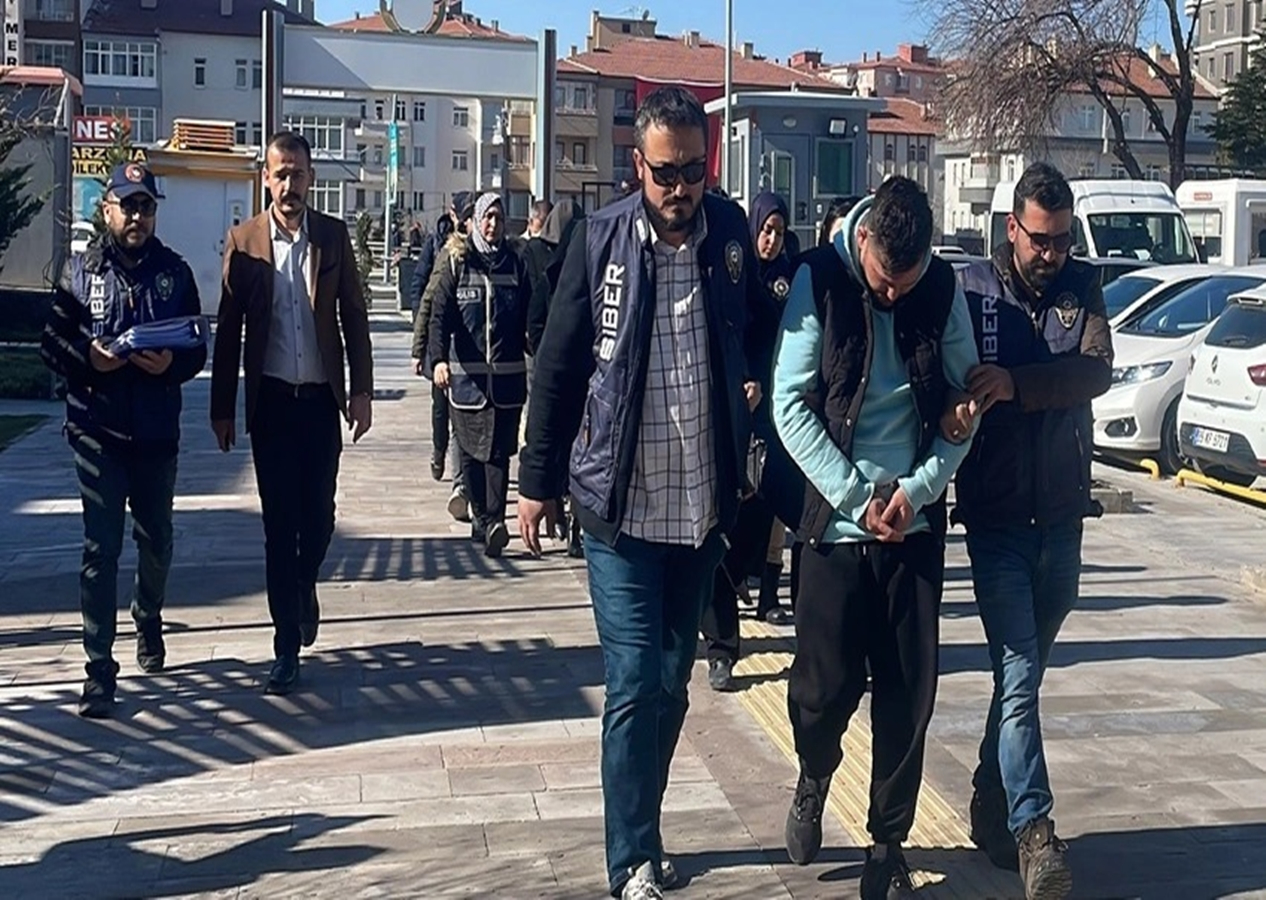 Sibergöz-28 operasyonlarında yakalanan 12 kişiden 3'ü tutuklandı!