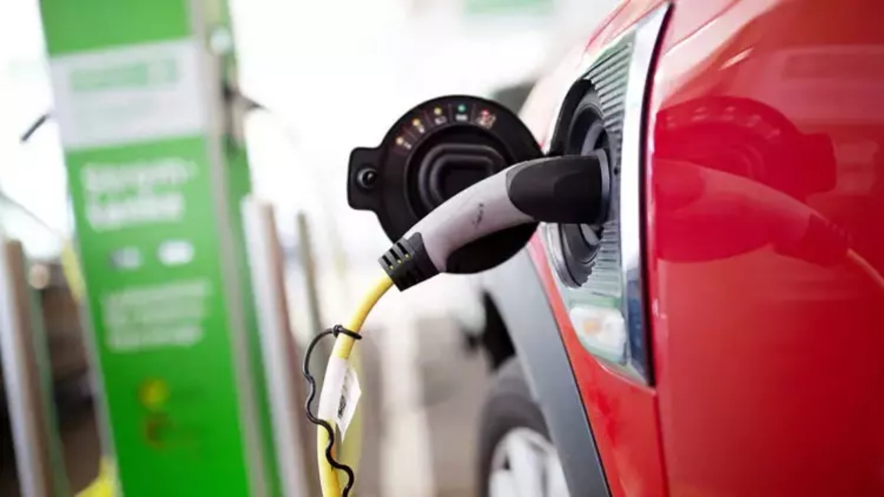 Türkiye'de elektrikli otomobil satışları artıyor! Tam elektriklilerin pazar payı yüzde 5,6 oldu