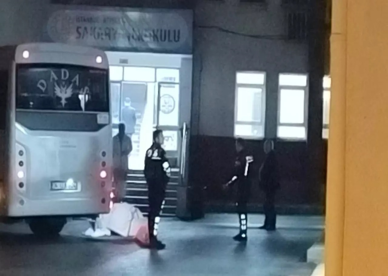 Türkiye sandık başına gidiyor! İstanbul'da oy pusulaları okullara getirildi
