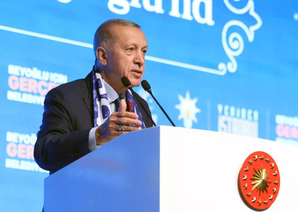 Cumhurbaşkanı Recep Tayyip Erdoğan 'zübük' siyaseti dedi ve duyurdu: Benim halkım Ekrem Efendi'ye fırsat vermeyecektir!