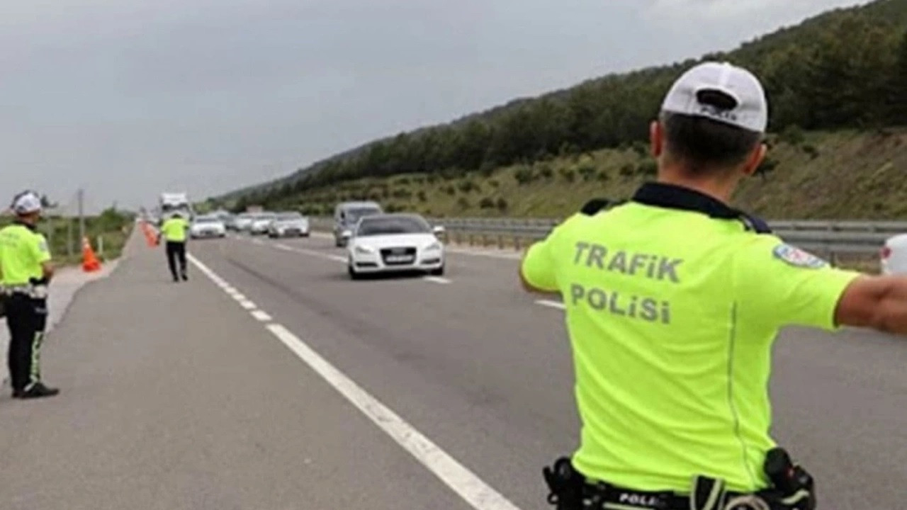 İstanbul Maratonu kriter koşusu sebebi ile 26 Mayıs 2024 Pazar günü bazı yollar trafiğe kapatılacak...