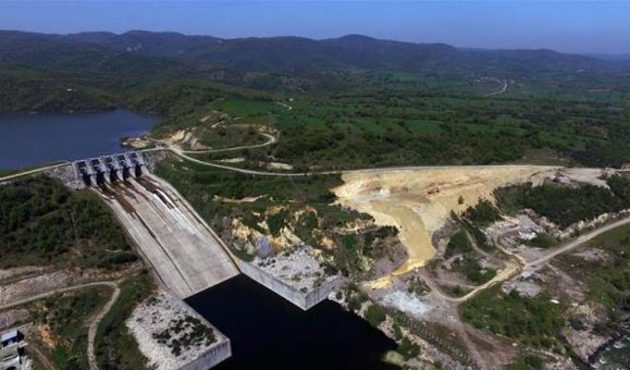 Dev enerji şirketleri o HES'in peşinde!