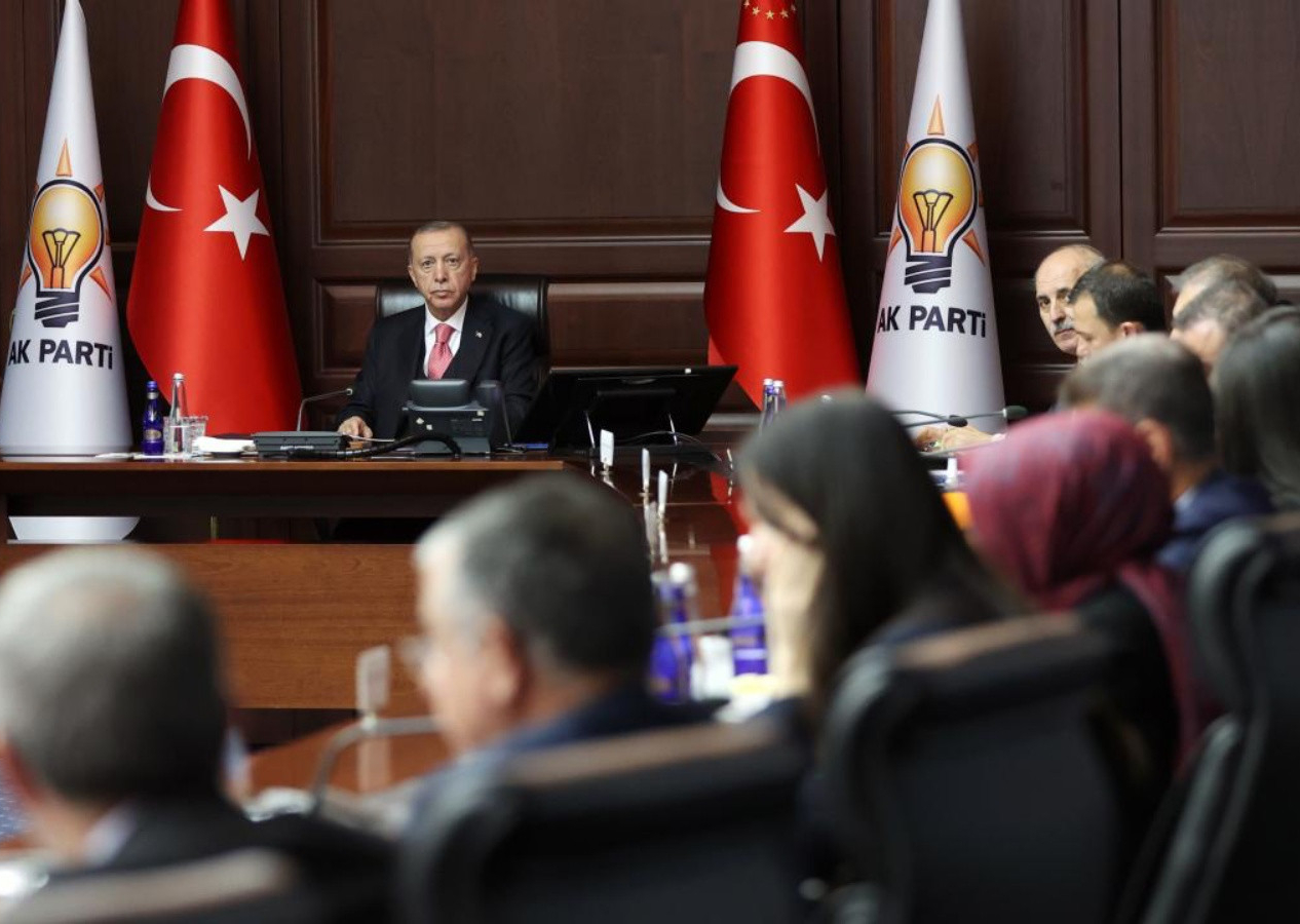 AK Parti'de seçim sonrası ilk MYK toplantısı başladı! Oy kayıplarının sebepleri masaya yatırılacak...
