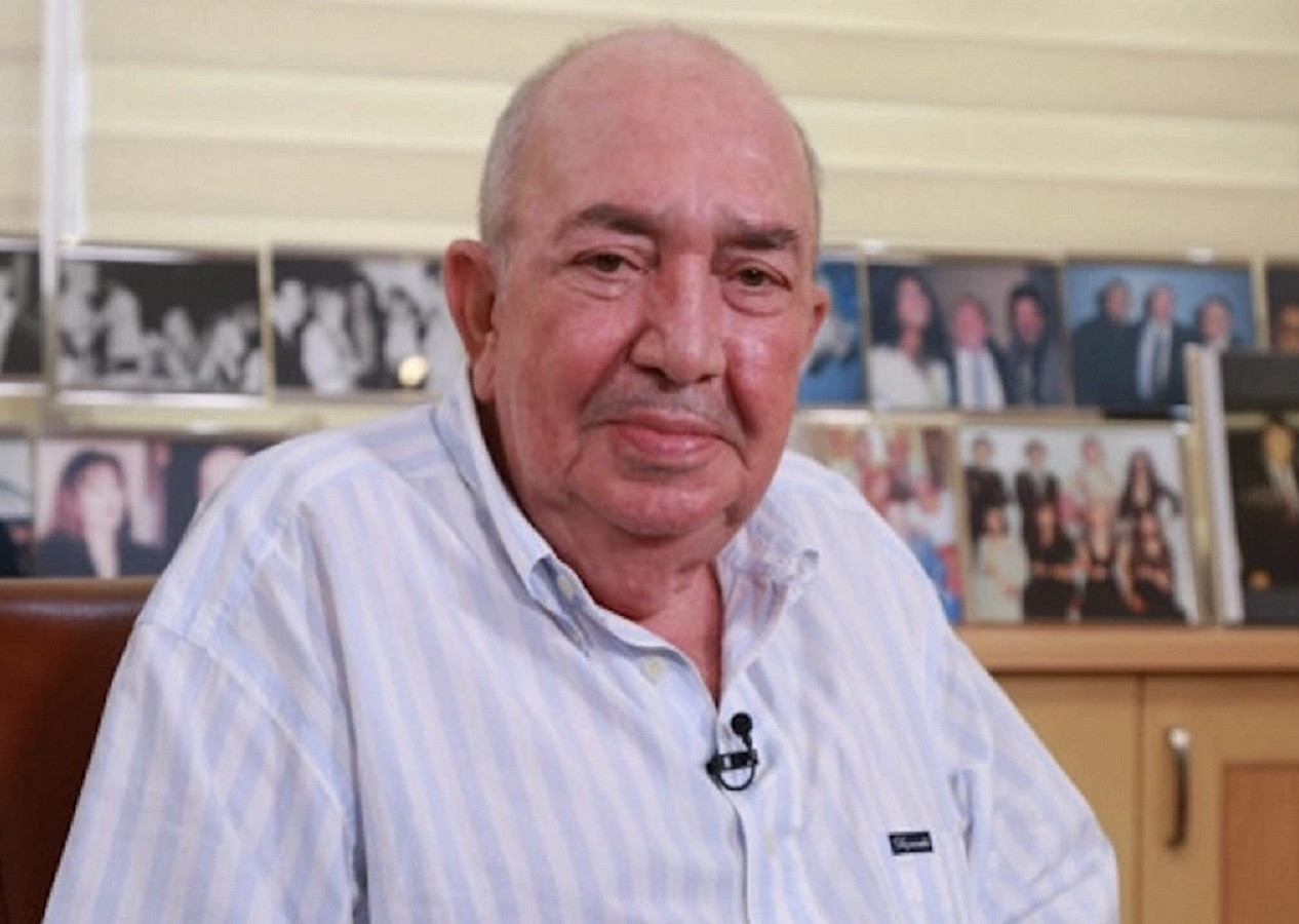 Yapımcı ve yönetmen Türker İnanoğlu hayatını kaybetti! Sanat camiasından art arda paylaşım geldi...