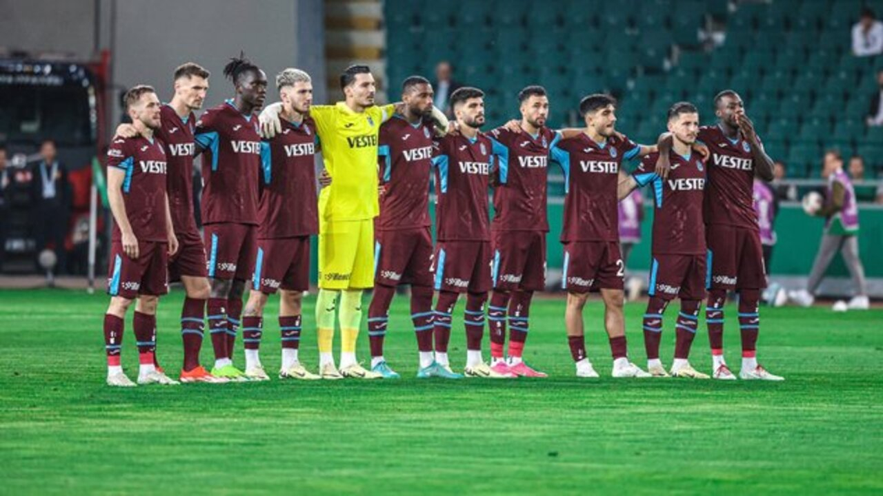 Trabzonspor'dan Konyaspor maçında protesto! Müsabakanın ilk 30 saniyesi...