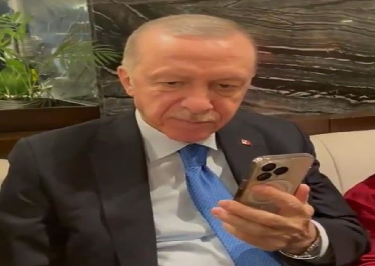 Cumhurbaşkanı Erdoğan, Düzce Belediye Başkanı Faruk Özlü'yü telefonla arayarak tebrik etti