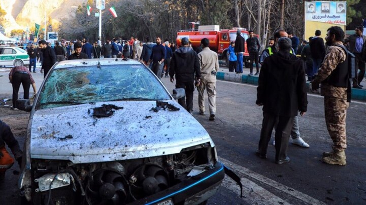 İran'da Devrim Muhafızları'na eş zamanlı saldırılar gerçekleşti: 27 kişi öldü