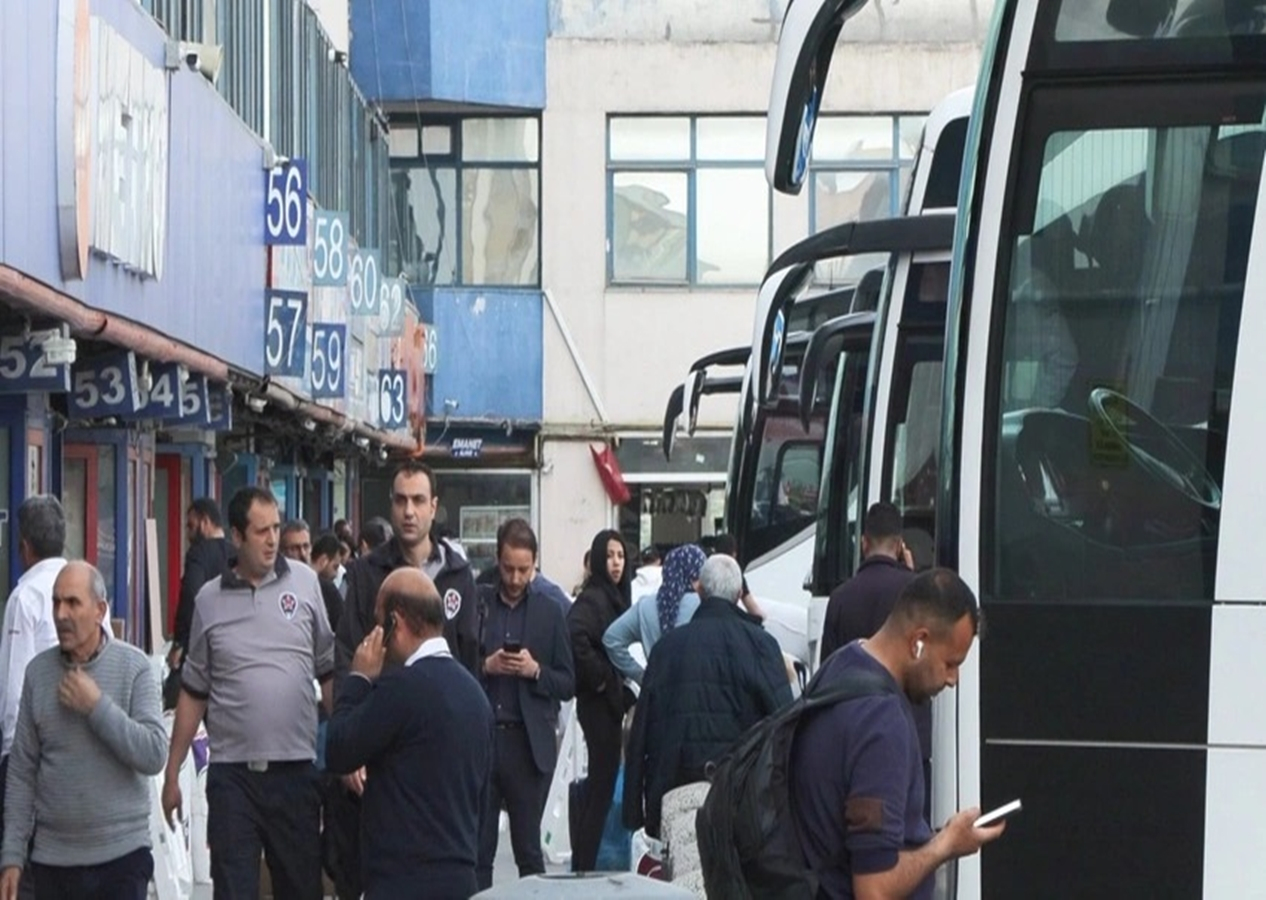 Ramazan Bayramı'na sayılı günler kala otogarda bayram öncesi hareketlilik başladı