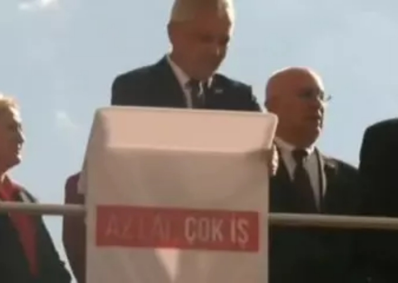 CHP'li Mamak Belediye Başkanı'nın ezan rahatsızlığı! Mazbata töreninde tepki çeken diyalog!