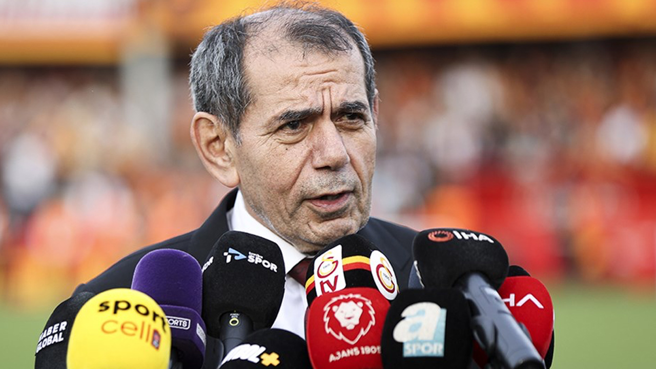Dursun Özbek'ten Süper Kupa açıklaması: "Cumhuriyetimizin 100. yılının kupasına A takımla çıkmalarını bekliyoruz"