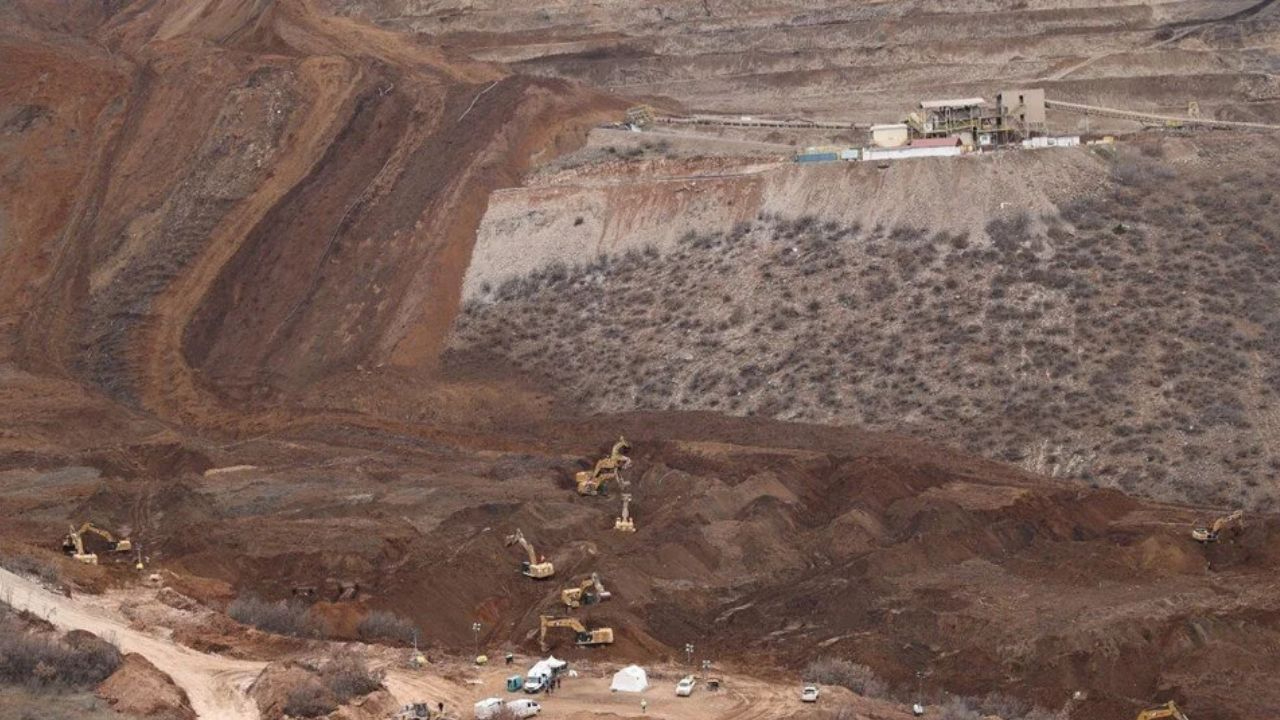 Maden faciası: İliç'te 9 işçiden birinin naaşına ulaşıldı