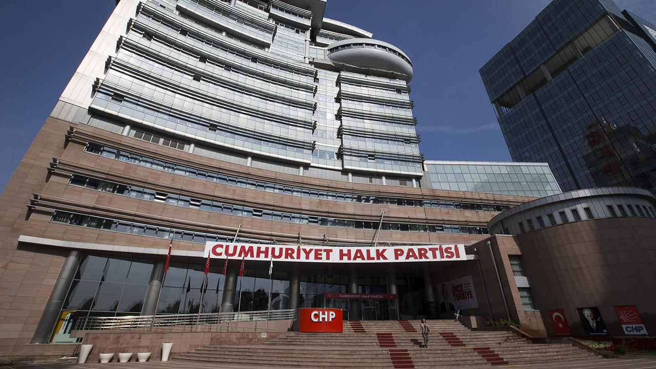 CHP'den kazanılan belediyelere uyarı: Merkezle görüşün...