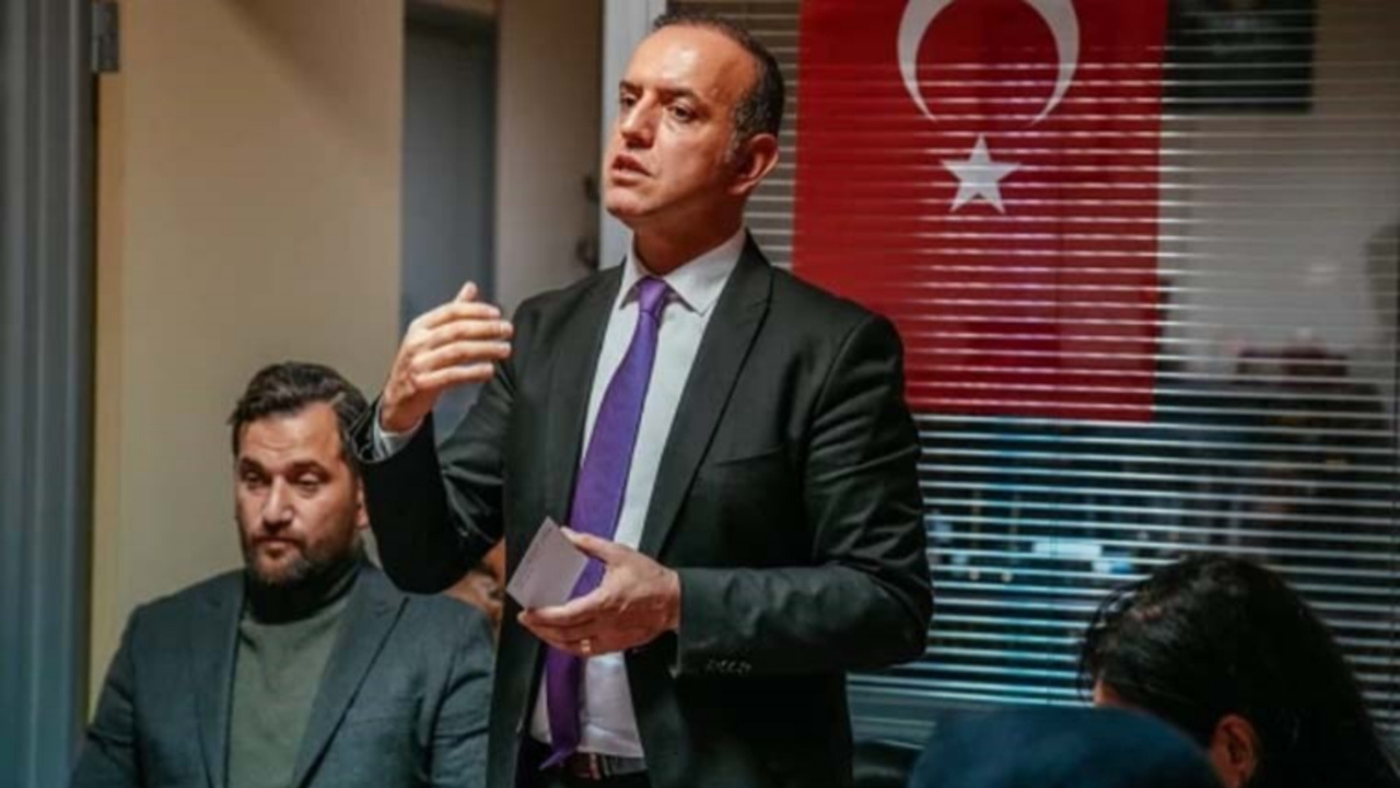 CHP'li Sancaktepe Belediye Başkanı Alper Yeğin'den İslam dini ile ilgili tepki çeken sözler...  "İnsan öldüren din..."