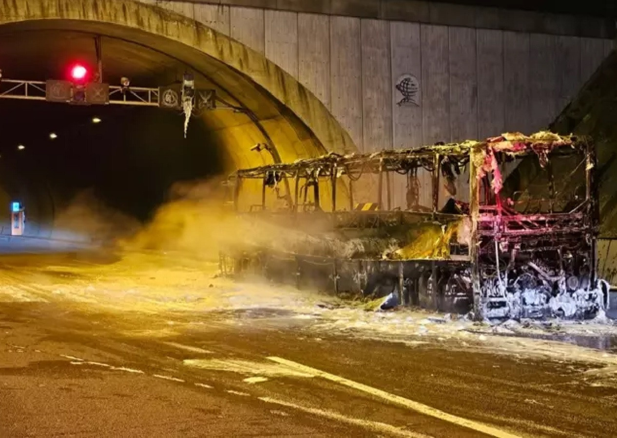 Bursa'da yolcular dehşeti yaşadılar! Seyir halindeki otabüste yangın çıktı....