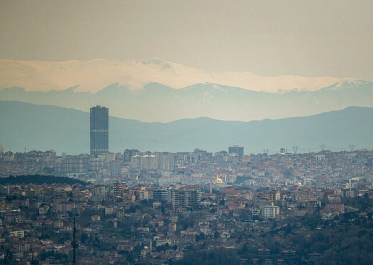 Uludağ’ın karlı zirvesi İstanbul’dan yeniden görüldü!