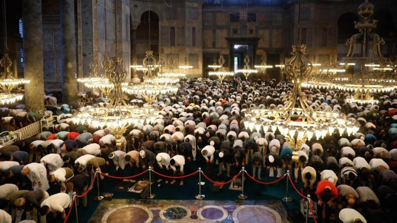 Kurban Bayramı namazı saat kaçta 2024? Kurban Bayramı namaz saatleri 2024!