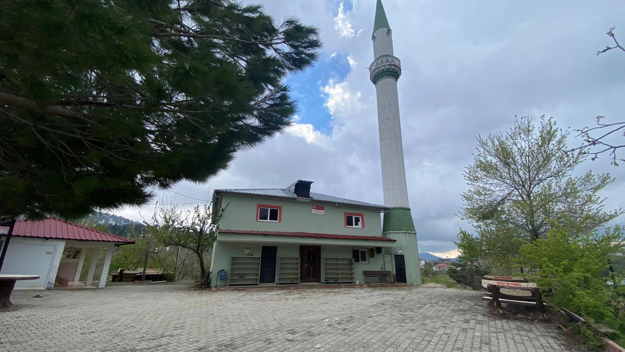 Süleymancılar daha da ileri gitti, Diyanet'in camisine çöktü! 15 Temmuz hutbelerinde FETÖ perdesi...