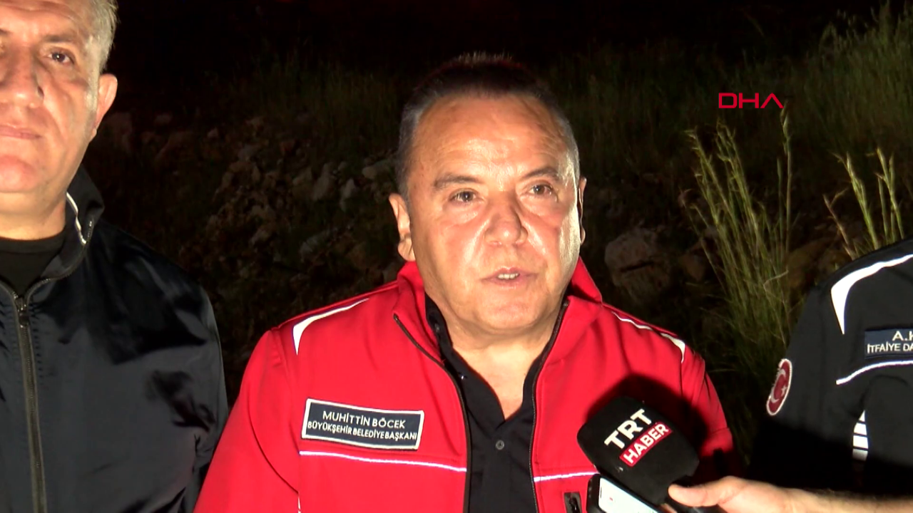 Antalya Büyükşehir Belediye Başkanı Muhittin Böcek'ten ilk açıklama