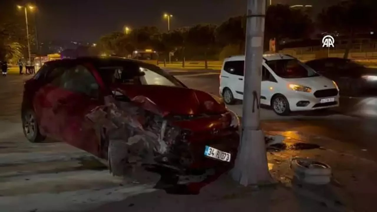 Kartal'da zincirleme kaza: 5 kişi yaralandı
