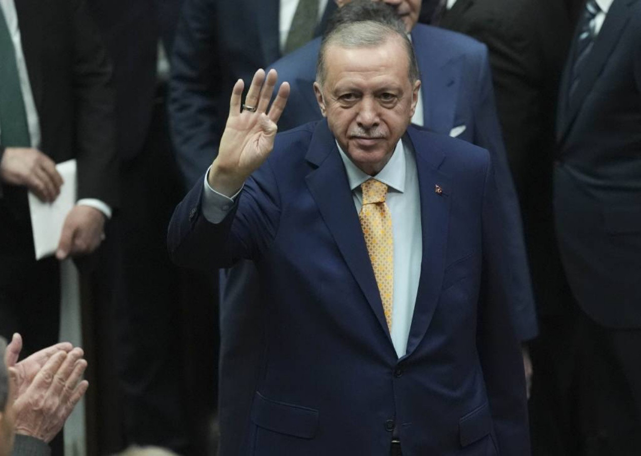 Seçim sonrası ilk grup toplantısı... Cumhurbaşkanı Erdoğan'dan ayakta alkışlanan sözler: Biz bitti demeden bitmez!