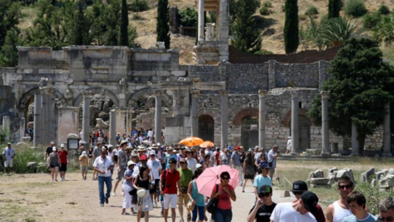 Yılın ilk 2 ayında Türkiye'yi 4,3 milyon turist ziyaret etti