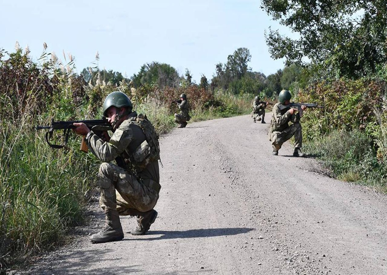 Türkiye'ye girmeye çalışan PKK'lı terörist sınırda yakalandı