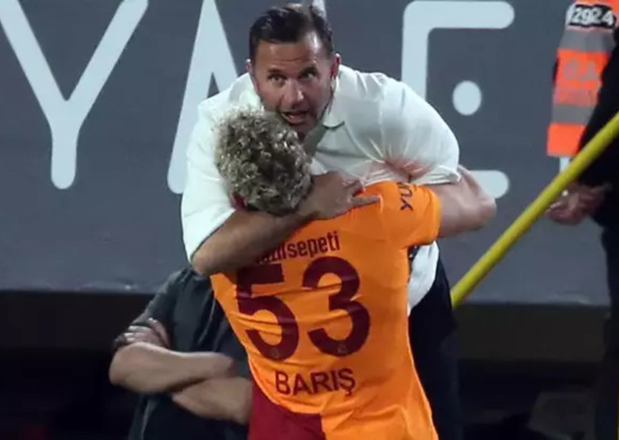 Okan Buruk'tan şampiyonluk açıklaması: Tekrar istiyoruz!