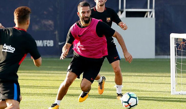 Arda Turan'a büyük şok! Sakatlandı...
