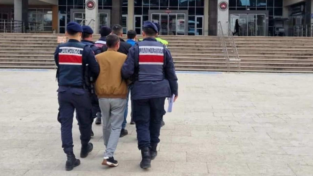 Yunanistan'a kaçmaya çalışan terör örgütü üyeleri yakalandı
