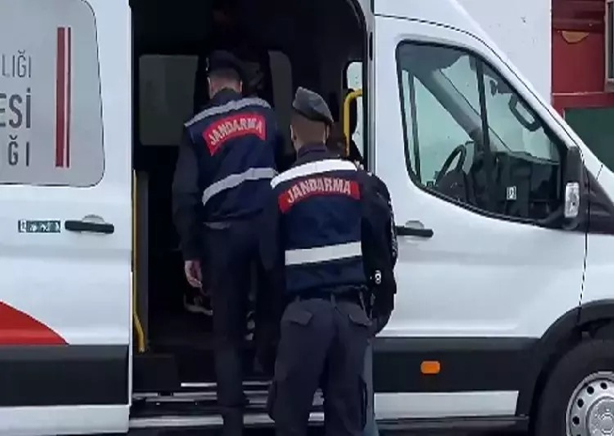 2 bin 101 düzensiz göçmen yakalandı