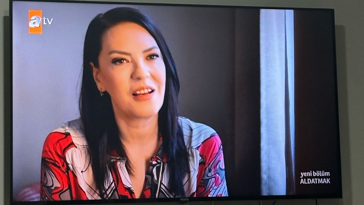 Sosyal medyada tepki yağdı: Cumhurbaşkanı Erdoğan'a hakaret eden Yeşim Salkım'ın ATV'de dizide rol alması yeniden gündeme geldi!