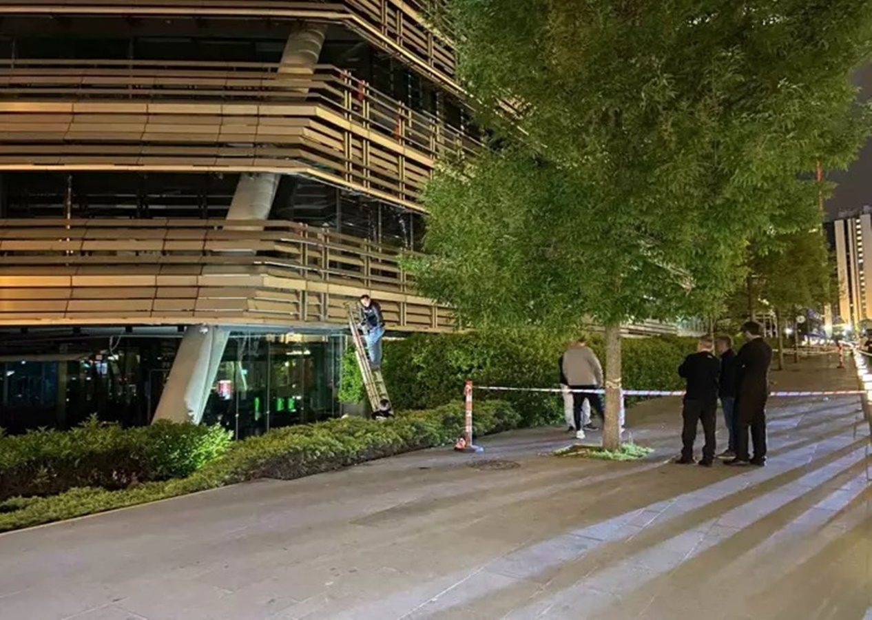 Zorlu Holding binasına silahla ateş açıldı