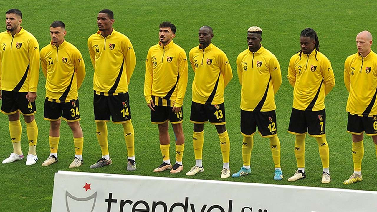 Fatih Karagümrük İstanbulspor'u ateşe yolladı! Süper Lig'de küme düşen ilk takım resmen belli oldu