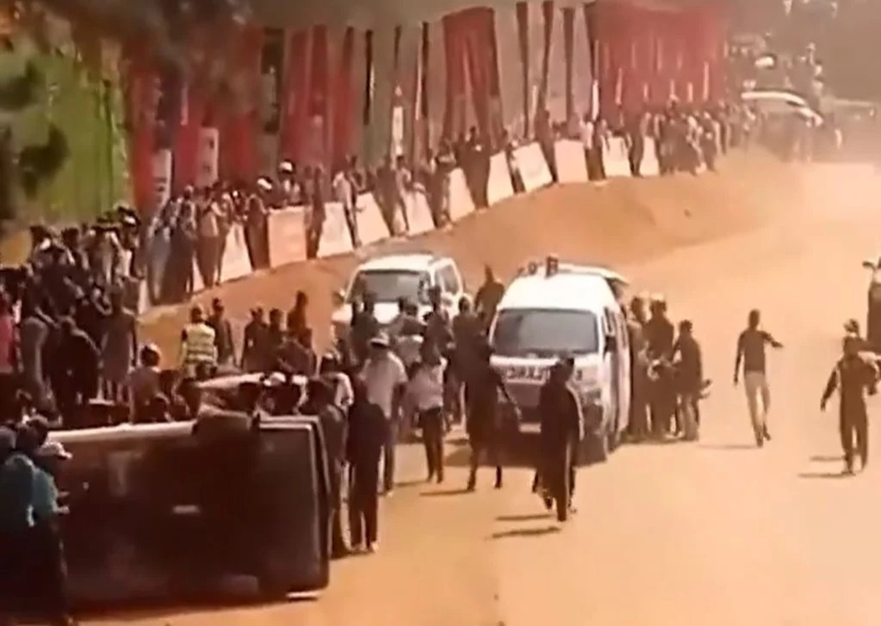 Otomobil yarışı kana bulandı! 7 ölü 20 yaralı
