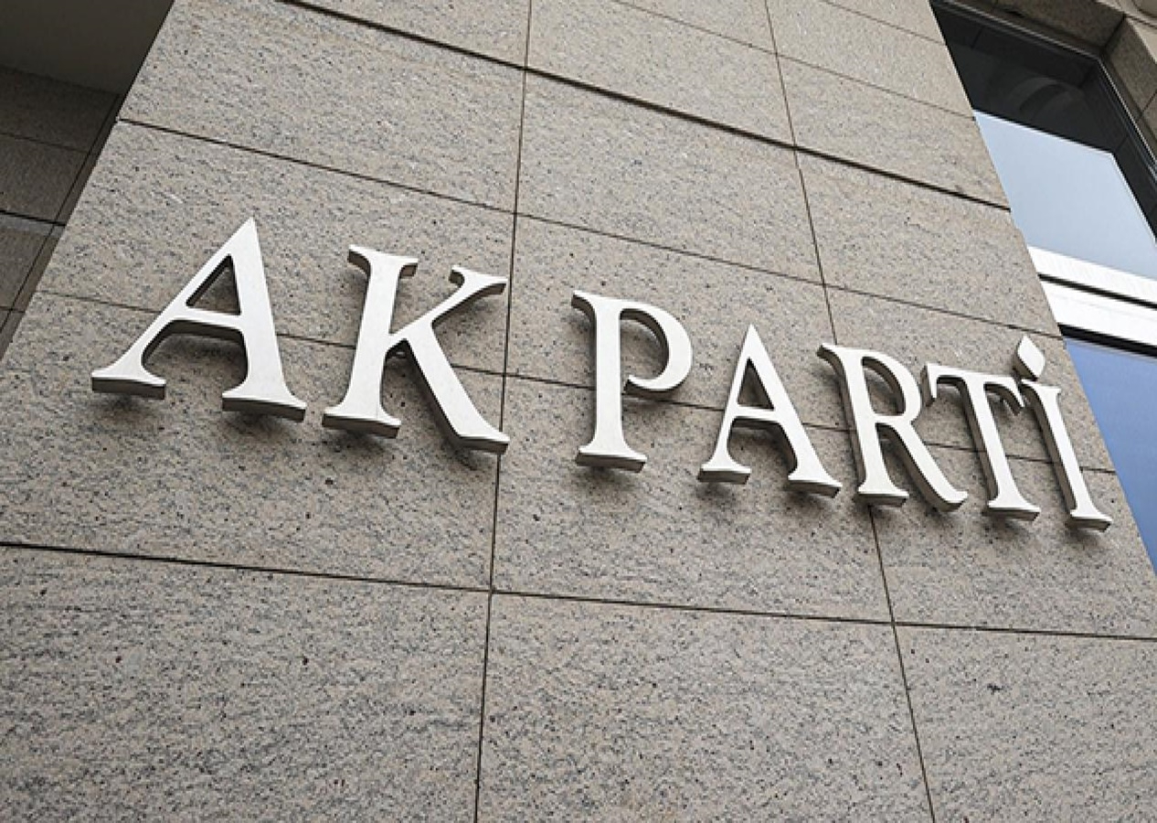 AK Parti'den sosyal medya uyarısı!