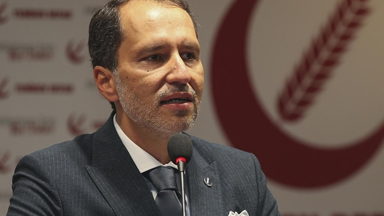 Fatih Erbakan hiç beklemiyordu! Belediye başkanı Ali Öztoklu YRP'den istifa etti