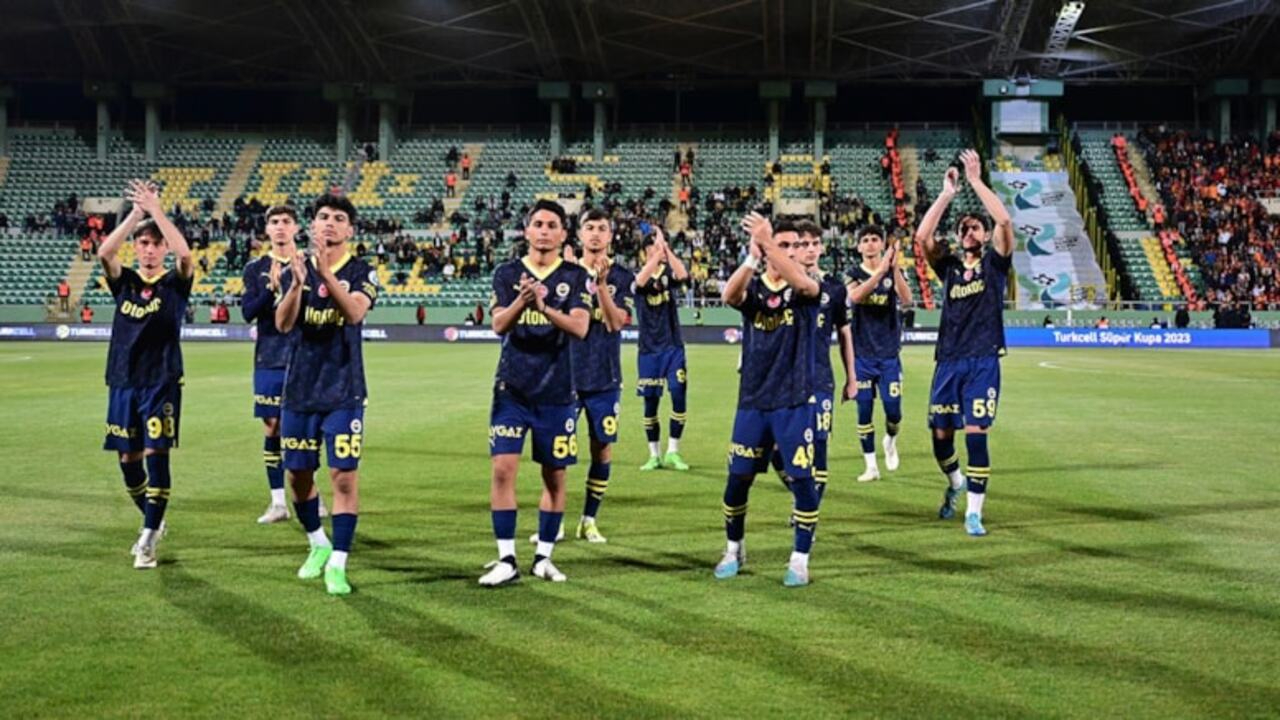 Tahkim Kurulu'dan, Fenerbahçe'nin Süper Kupa cezasına ilişkin yeni karar!