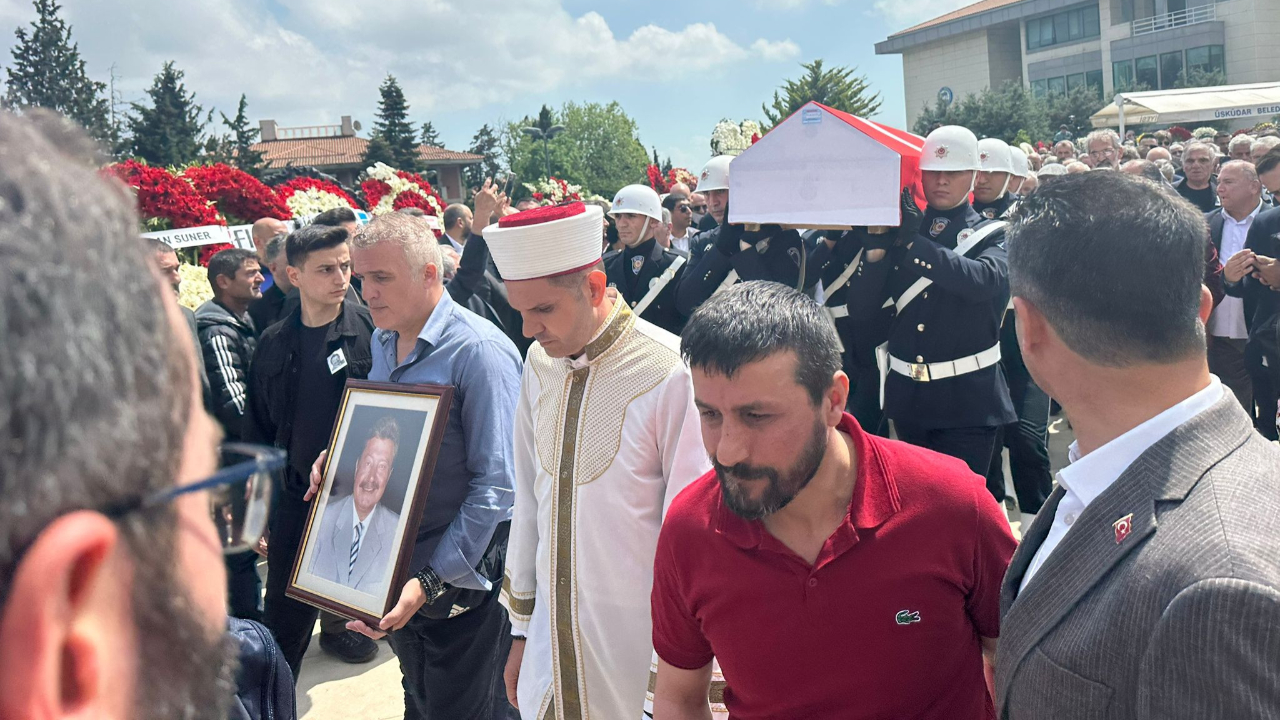 Devlet eski Bakanı Mehmet Ali Yılmaz son yolculuğuna uğurlanıyor... SuperHaber cenazede