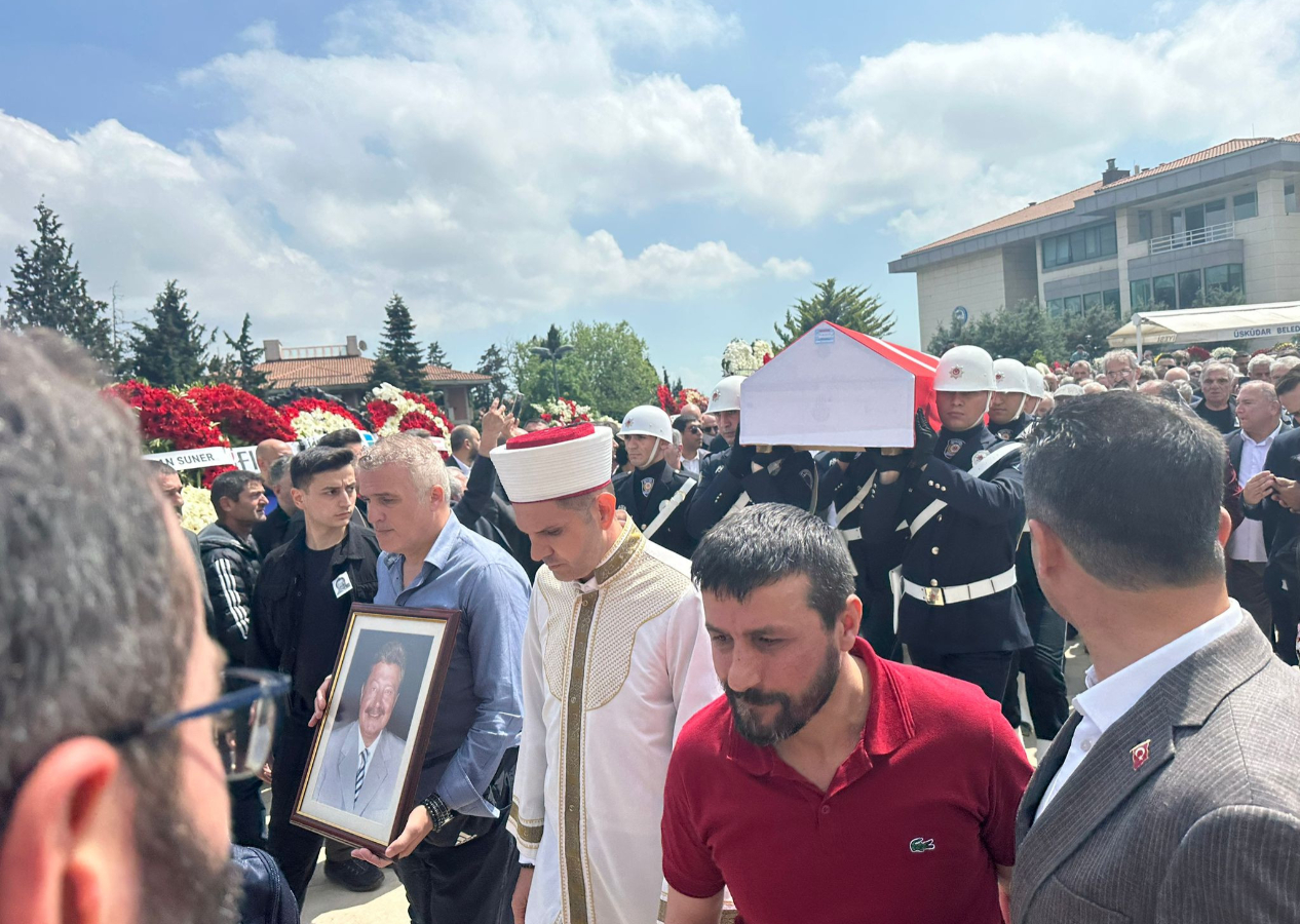 Devlet eski Bakanı Mehmet Ali Yılmaz son yolculuğuna uğurlanıyor... SuperHaber cenazede