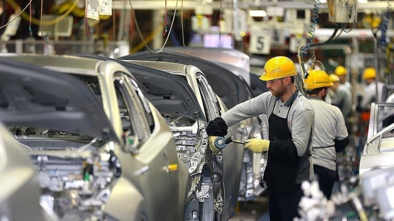 Binek otomobil ihracatı 2,5 milyar doları aştı