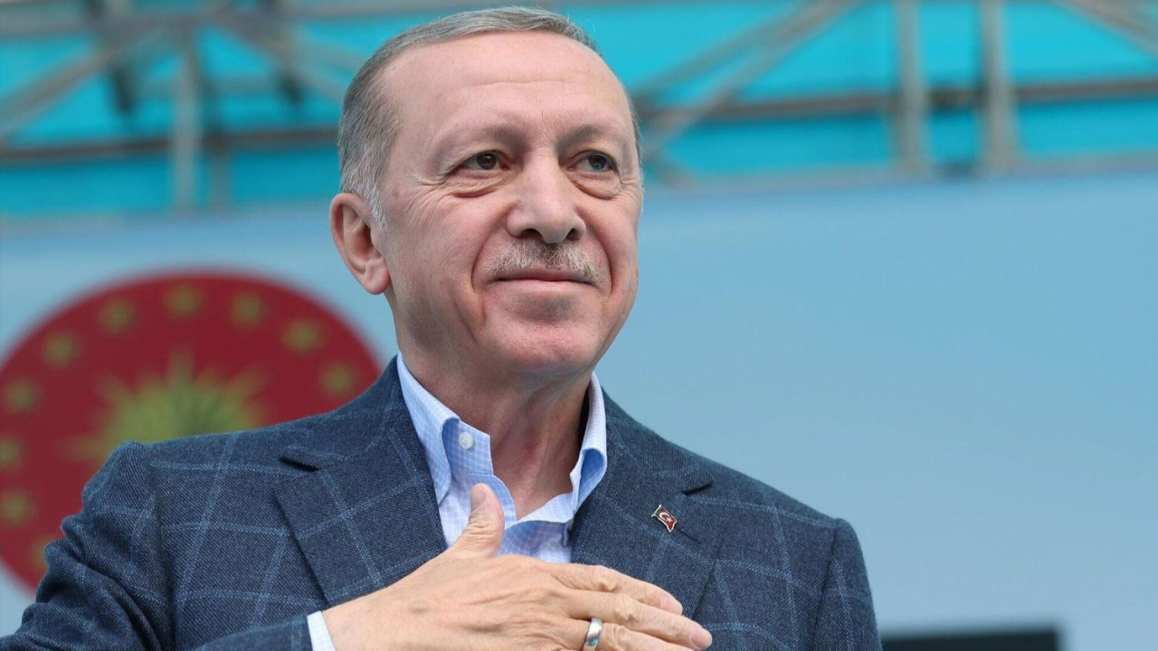 Cumhurbaşkanı Erdoğan Müsavat Dervişoğlu'nu tebrik etti