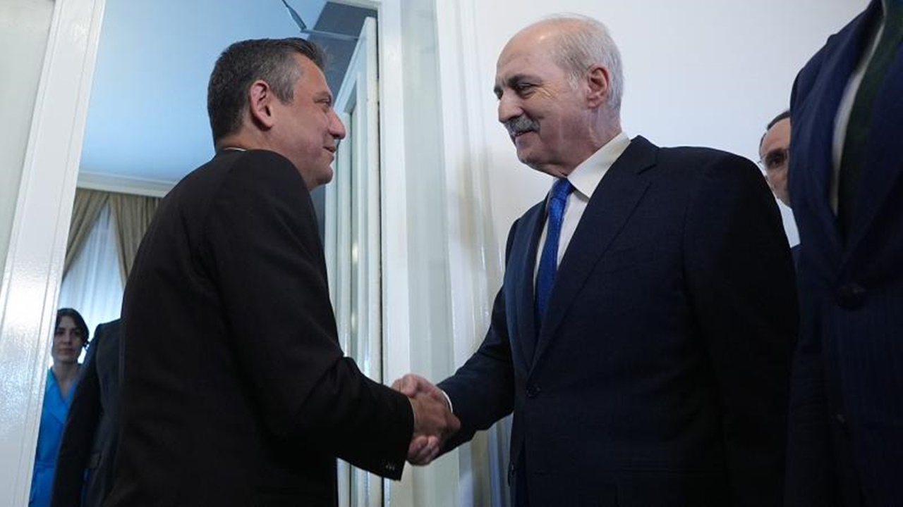 TBMM Başkanı Kurtulmuş ve Özgür Özel'den yeni anayasa açıklaması