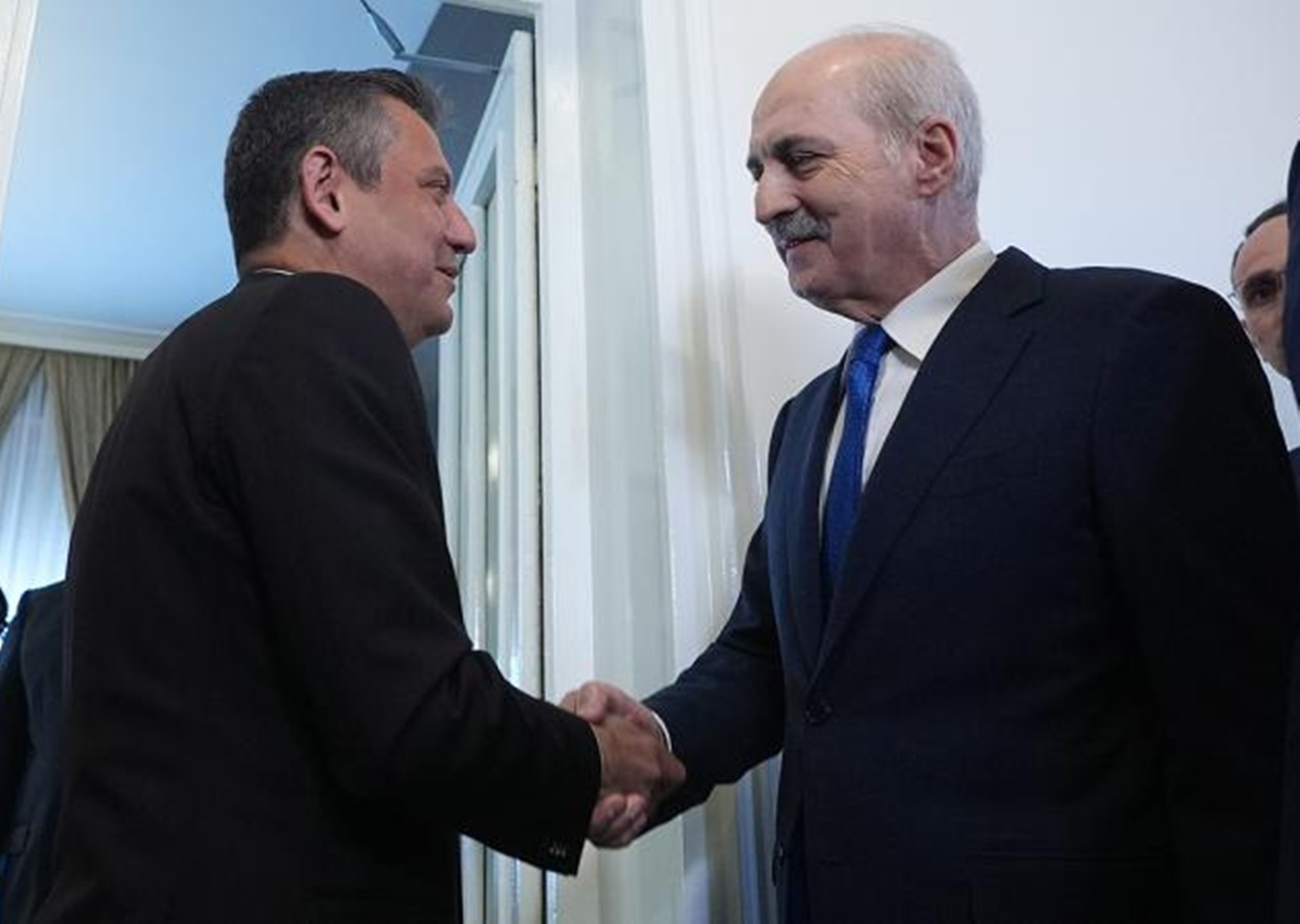TBMM Başkanı Kurtulmuş ve Özgür Özel'den yeni anayasa açıklaması