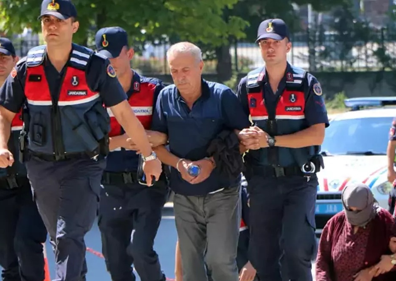 Husumetlisini, 3 yaşındaki torununun gözü önünde öldürmüştü! Verilen ceza belli oldu