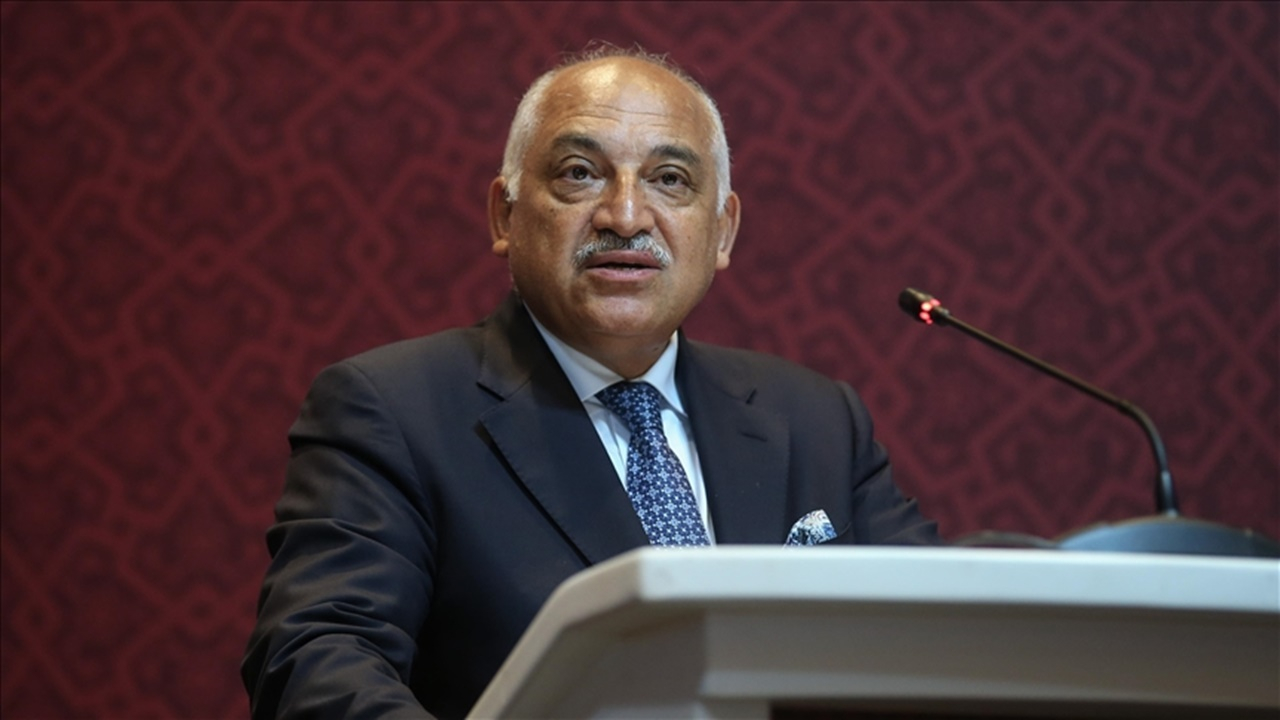 TFF Başkanı Mehmet Büyükekşi o ismi hedef aldı! ''Utanmadan aday oldu''