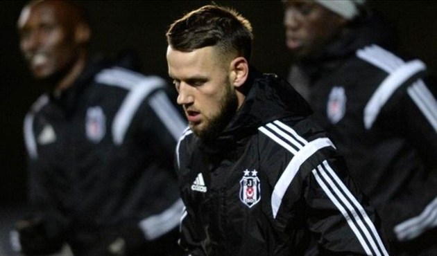 Beşiktaş'ta bir ayrılık daha...