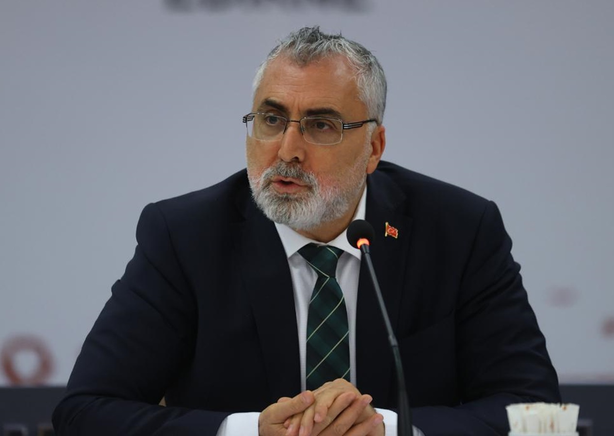 Bakan Işıkhan'dan 1 Mayıs Emek ve Dayanışma Günü paylaşımı