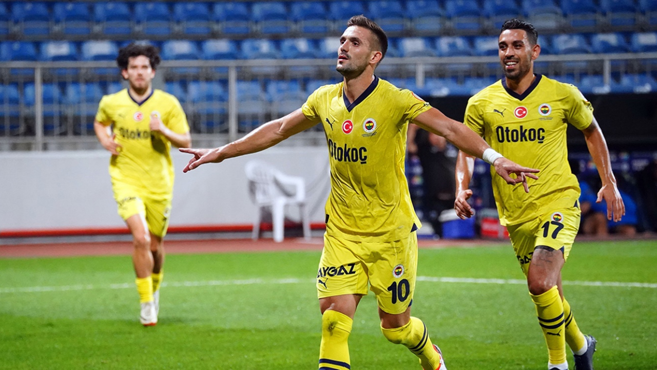 Sırplardan olay Fenerbahçe ve Dusan Tadic yorumu! 'Şampiyonluktan oldukça uzakta'